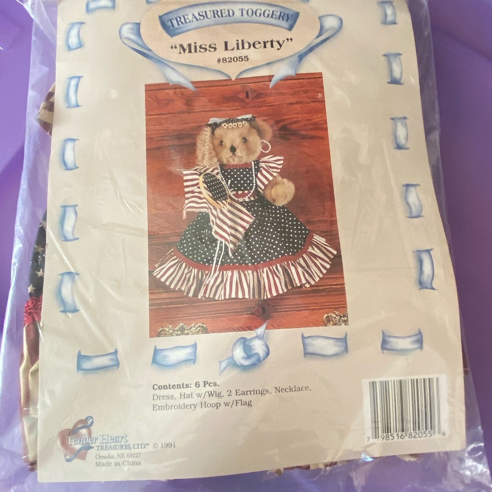 Treasured Toggery Bear Outfit "Miss Liberty" #82055 16” Boyds Bear